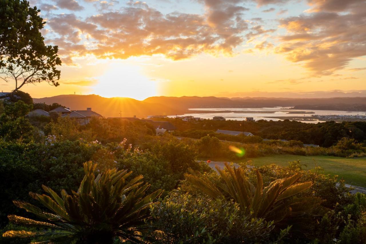 Pezula Nature Retreat Κνύσνα Εξωτερικό φωτογραφία Sunset over Lake Waikare